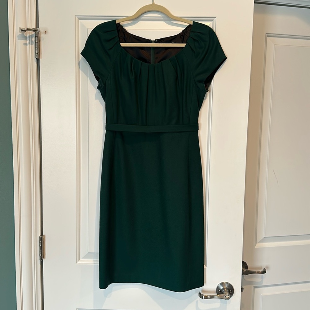 Elie Tahari Green Sheath Dress - Size 6